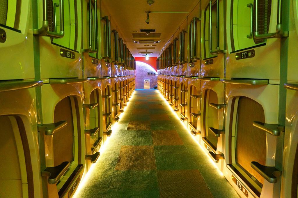 Capsule Hotel 310 Tokio Cameră foto