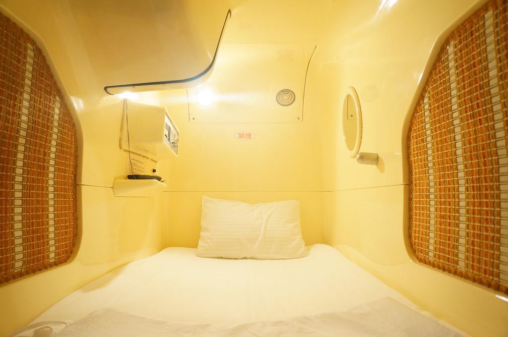 Capsule Hotel 310 Tokio Cameră foto